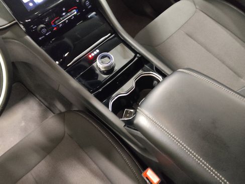 Used 2023 Jeep Grand Cherokee Laredo w/ Luxury Tech Group I AWD/4WD image 26