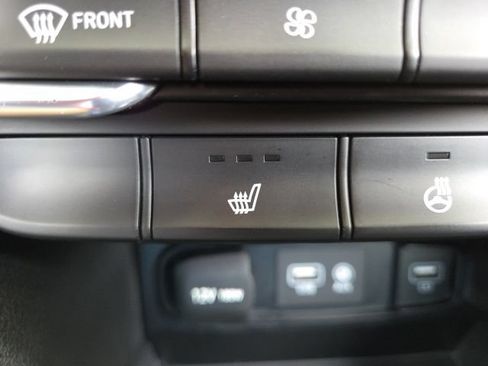Used 2019 Hyundai Santa Fe AWD image 7