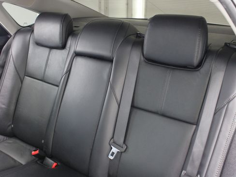 Used 2016 Toyota Avalon Touring image 39