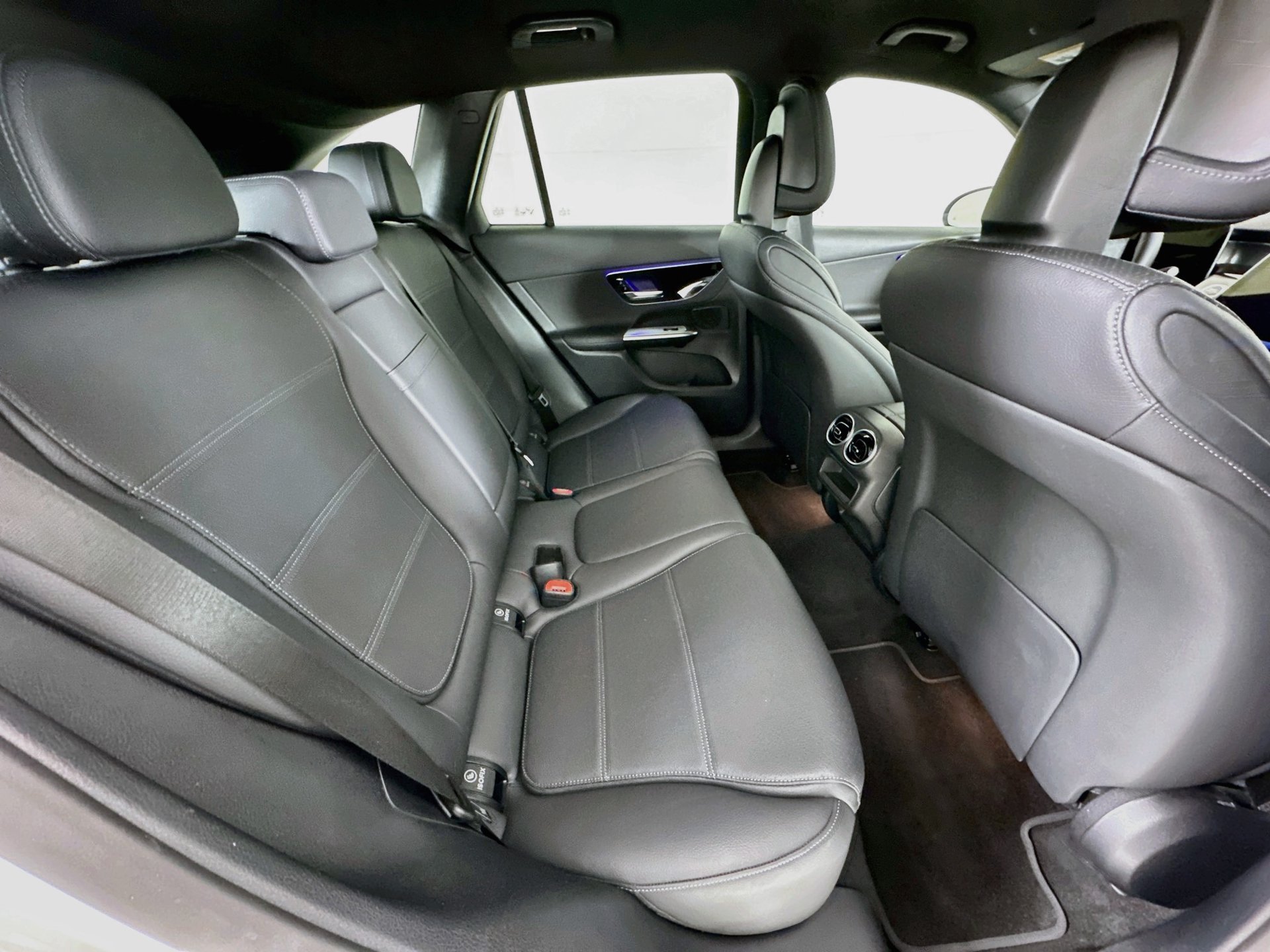 Certified 2026 Mercedes-Benz GLC 300 image 26