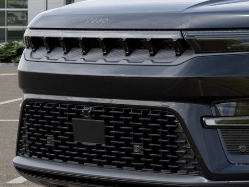 New 2026 Jeep Grand Wagoneer Limited AWD/4WD image 11