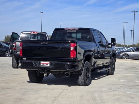 Used 2021 Chevrolet Silverado 2500 LTZ w/ LTZ Plus Package image 5