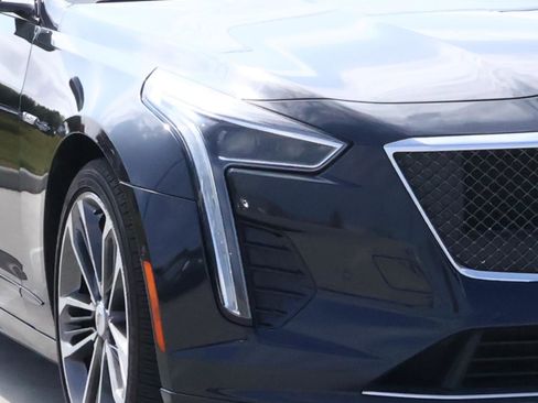 Used 2019 Cadillac CT6 V w/ Driver Assist Package image 9