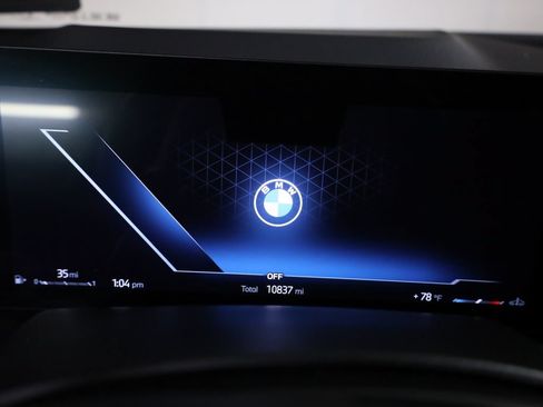 Used 2025 BMW X5 xDrive40i w/ M Sport Package AWD/4WD image 19