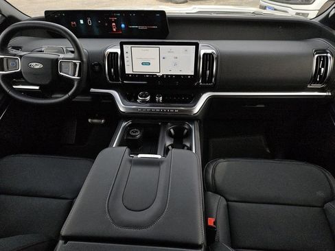 New 2026 Ford Expedition Platinum w/ Stealth Appearance Package image 5