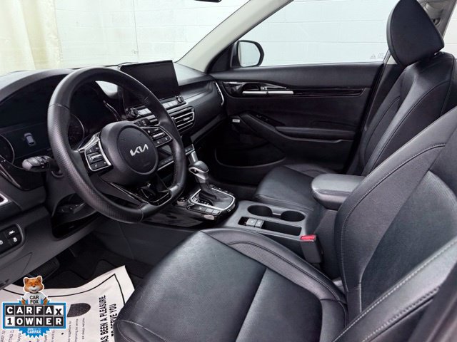 Used 2023 Kia Seltos SX w/ SX Sunroof Package AWD/4WD image 16