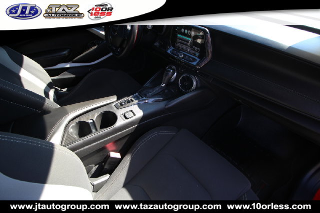 Used 2018 Chevrolet Camaro SS RWD image 17