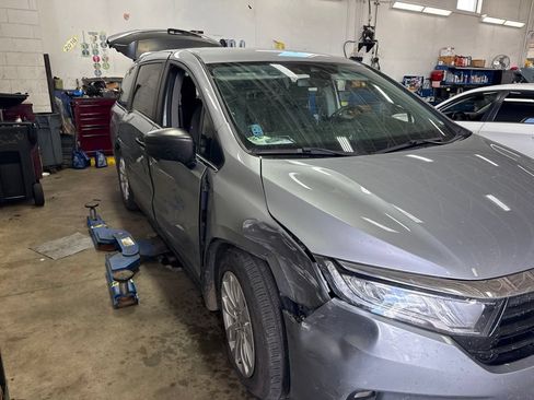 Used 2022 Honda Odyssey LX image 8