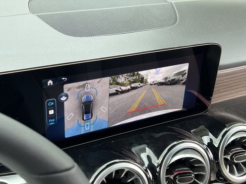 New 2026 Mercedes-Benz GLB 250 4MATIC image 24