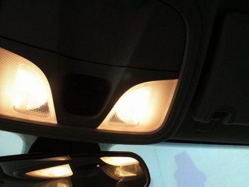 Used 2020 Jeep Cherokee Sport image 16