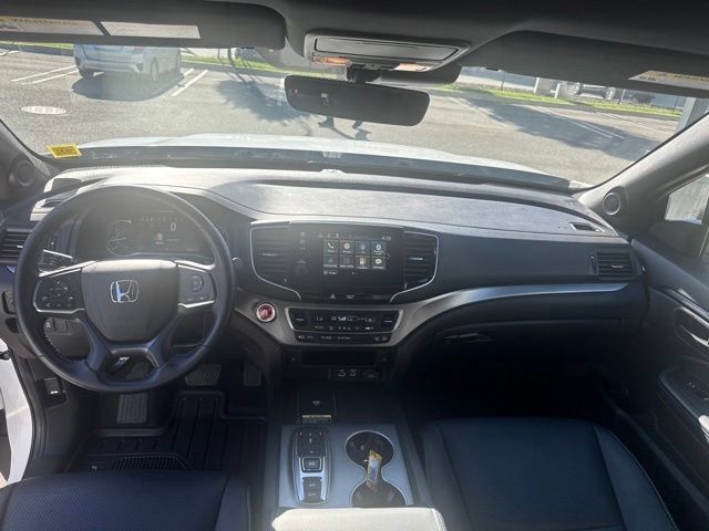 Certified 2024 Honda Passport EX-L image 16