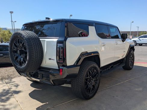 Used 2025 GMC Hummer EV 2X w/ LPO, Cargo Utility Package AWD/4WD image 5