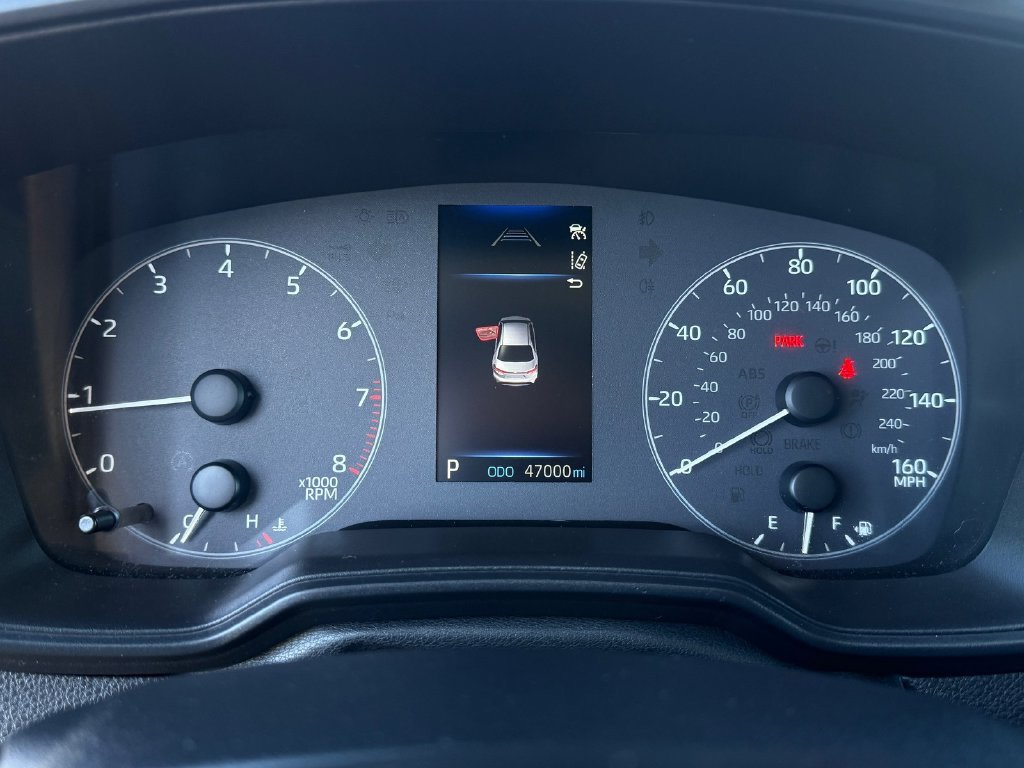 Certified 2025 Toyota Corolla LE FWD image 32