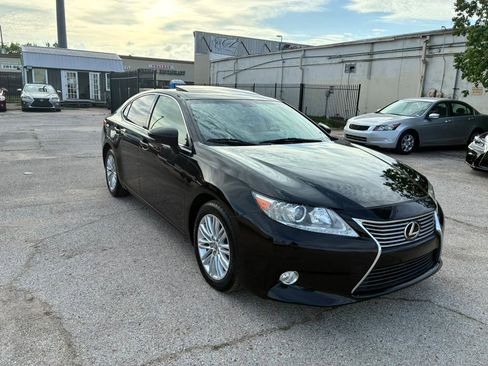 Used 2015 Lexus ES 350 w/ Premium Package FWD image 3
