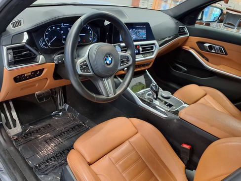 Used 2021 BMW 330i Sedan w/ M Sport Package image 19