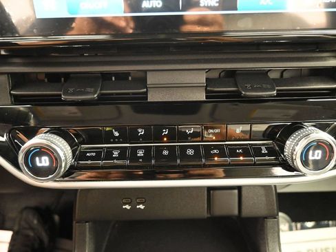 Used 2024 Honda Prologue Touring image 21