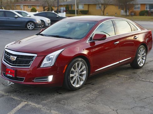 Used 2016 Cadillac XTS Premium image 3