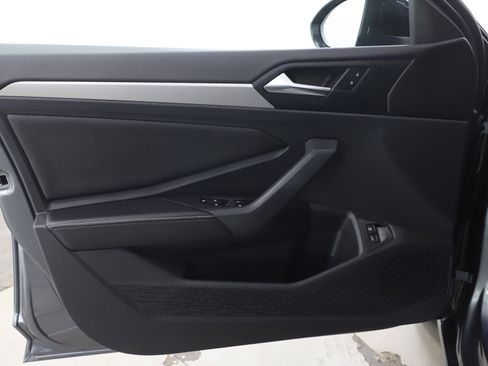 Used 2023 Volkswagen Jetta Sport image 19