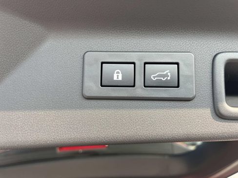 Certified 2025 Subaru Forester Premium AWD/4WD image 22