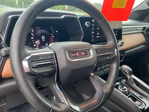 Used 2023 GMC Canyon AT4 w/ Canyon Safety Plus Package AWD/4WD image 31