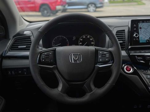 Used 2026 Honda Odyssey Elite image 16