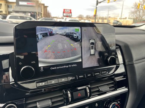 Certified 2024 Nissan Pathfinder Platinum w/ Cargo Package image 25