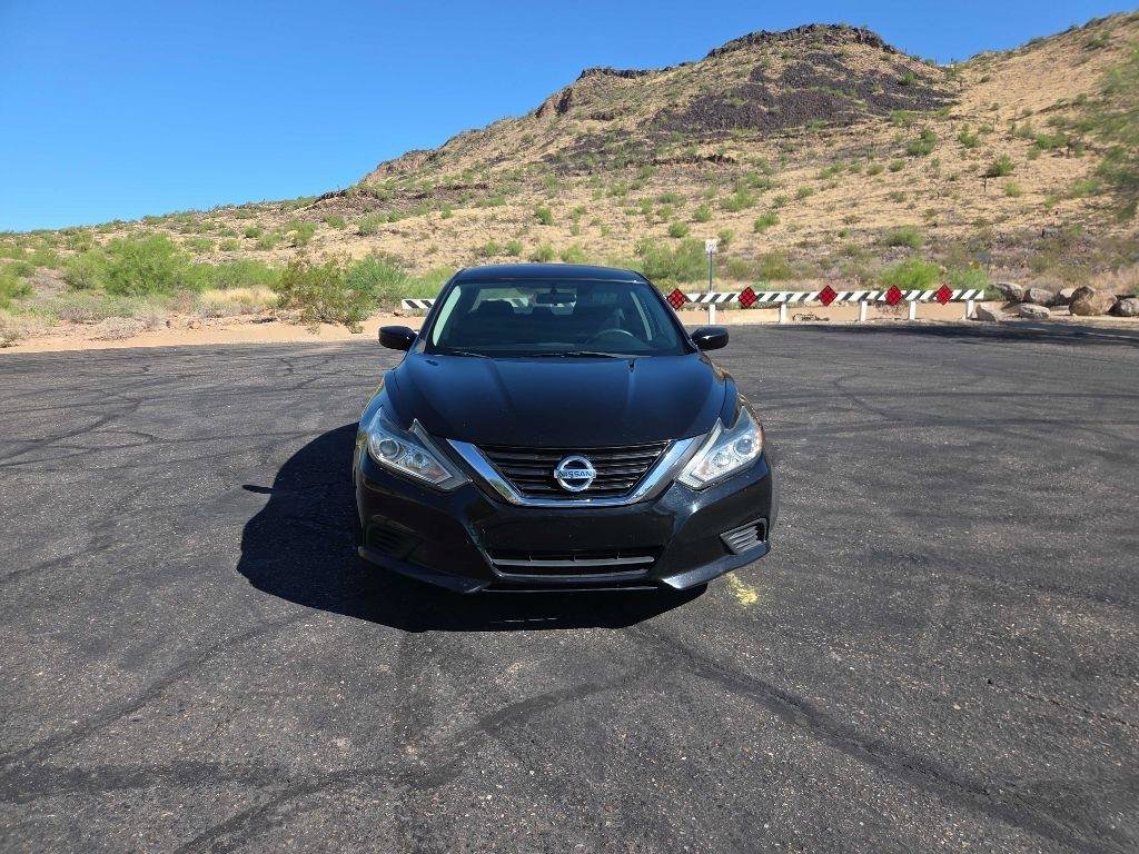 Used 2018 Nissan Altima 2.5 S w/ S Convenience Package FWD image 2