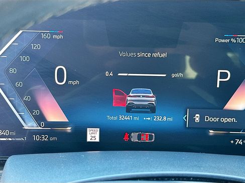 Certified 2024 BMW X6 xDrive40i w/ Executive Package image 12