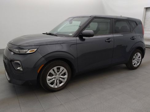 Used 2020 Kia Soul LX FWD image 2