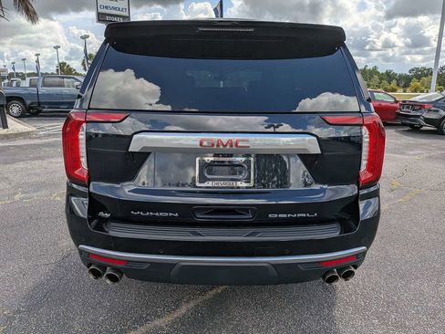 Used 2022 GMC Yukon Denali w/ Advanced Technology Package AWD/4WD image 7