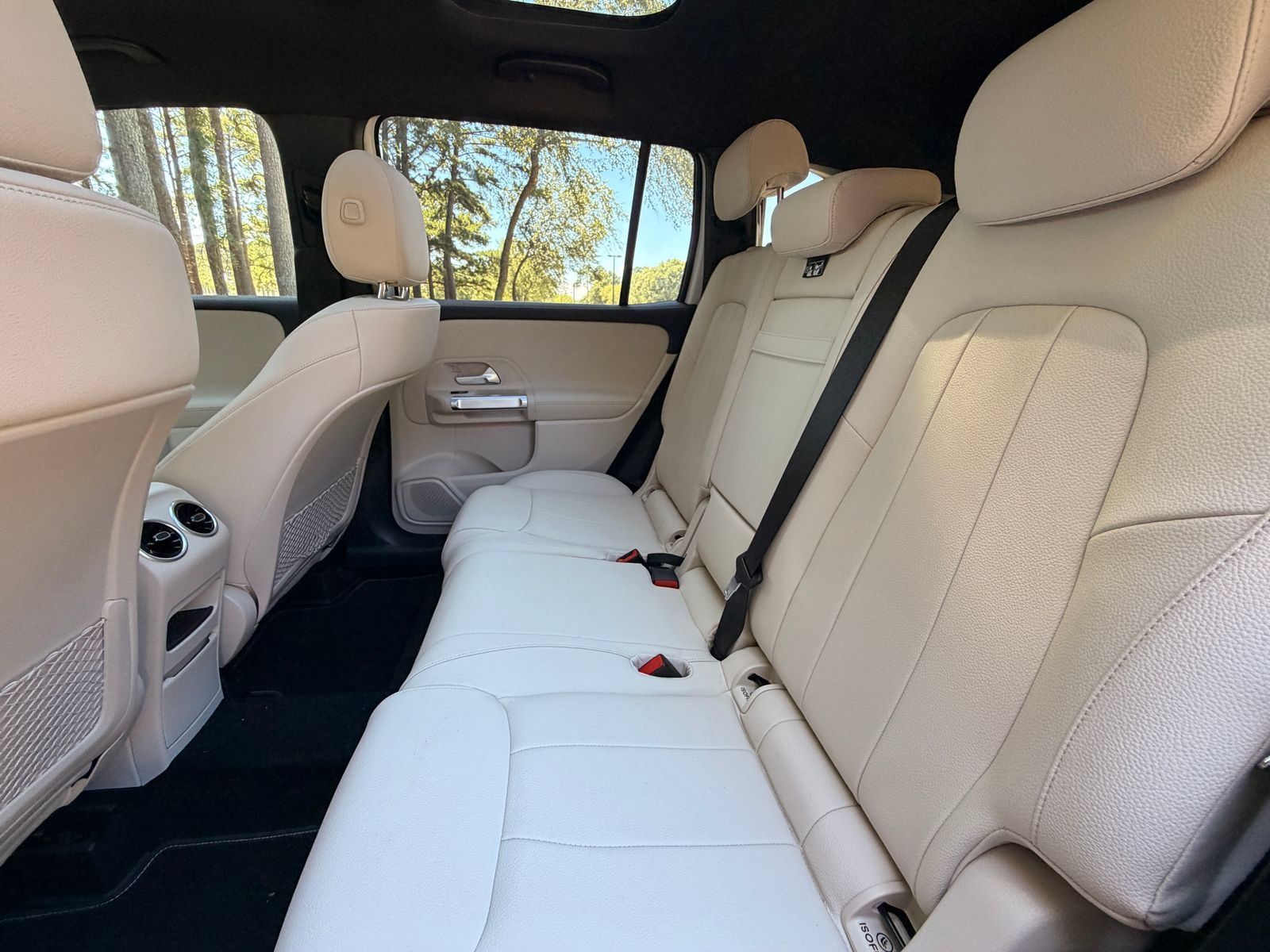 Certified 2023 Mercedes-Benz GLB 250 image 13