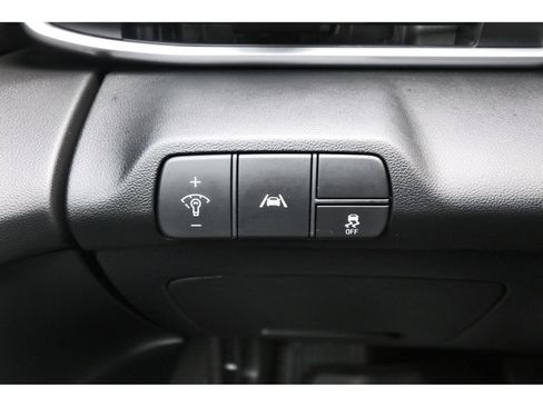 Used 2023 Hyundai Elantra SEL w/ Convenience Package FWD image 21