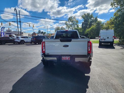 Certified 2024 Ford F350 XLT image 4