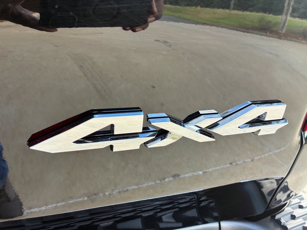 Used 2026 RAM 1500 Laramie AWD/4WD image 12
