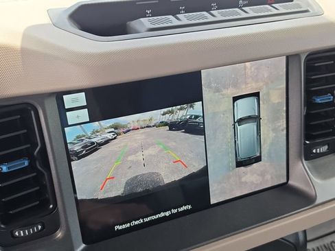 Used 2024 Ford Bronco Wildtrak image 21