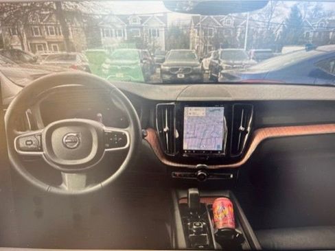 Used 2024 Volvo XC60 B5 Plus w/ Protection Package Premier image 5