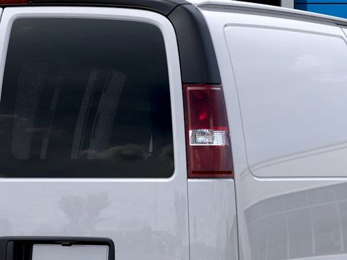 New 2026 Chevrolet Express 2500 w/ Driver Convenience Package RWD image 11