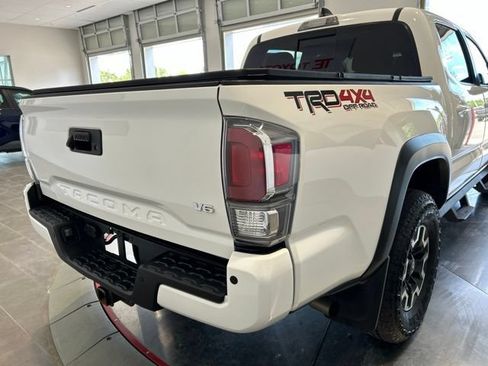 Used 2023 Toyota Tacoma TRD Off-Road w/ Technology Package AWD/4WD image 6
