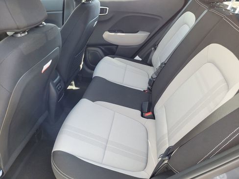 New 2025 Hyundai Venue SEL image 8