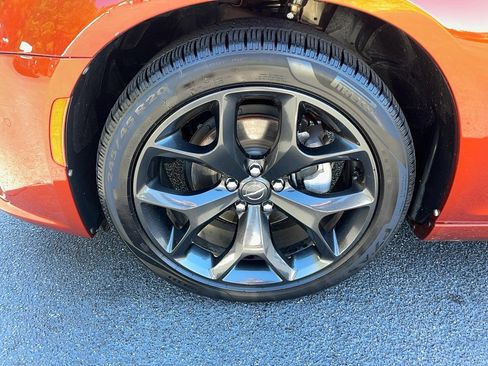 Used 2021 Chrysler 300 Touring L image 9