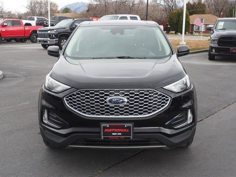 Used 2024 Ford Edge SEL w/ Convenience Package image 2