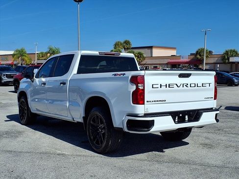 Used 2022 Chevrolet Silverado 1500 Custom w/ LPO, Dark Essentials Package image 5