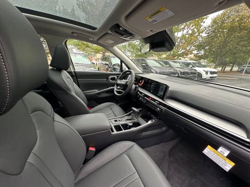 New 2026 Kia Sorento S image 30