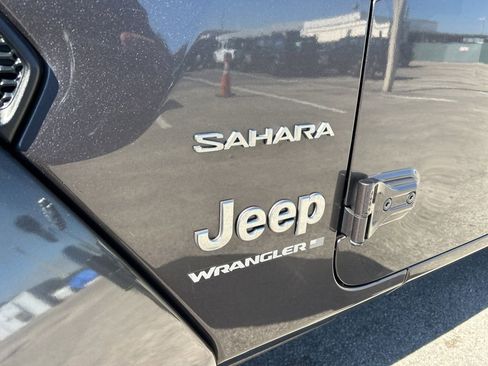 Used 2023 Jeep Wrangler Sahara image 19
