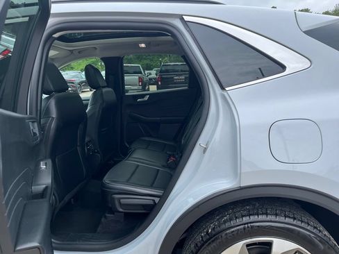 Used 2025 Ford Escape Platinum AWD/4WD image 26