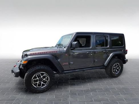 Used 2025 Jeep Wrangler Unlimited Rubicon AWD/4WD image 3