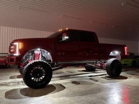 Used 2017 Ford F250 Platinum w/ Platinum Ultimate Package AWD/4WD image 21