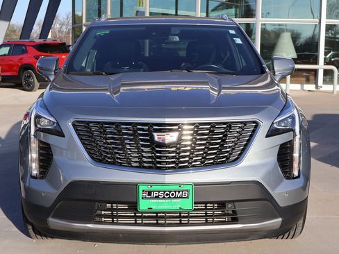 Used 2023 Cadillac XT4 Premium Luxury image 3