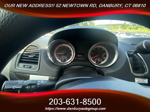 Used 2019 Dodge Grand Caravan SE FWD image 16