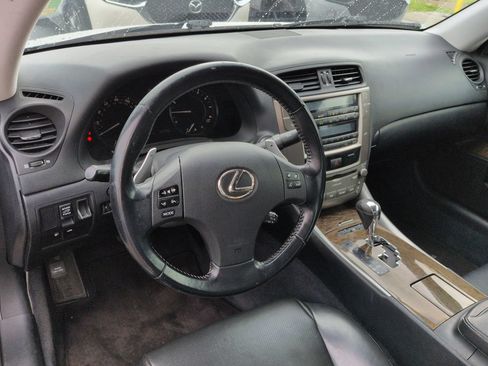 Used 2010 Lexus IS 250C RWD image 16